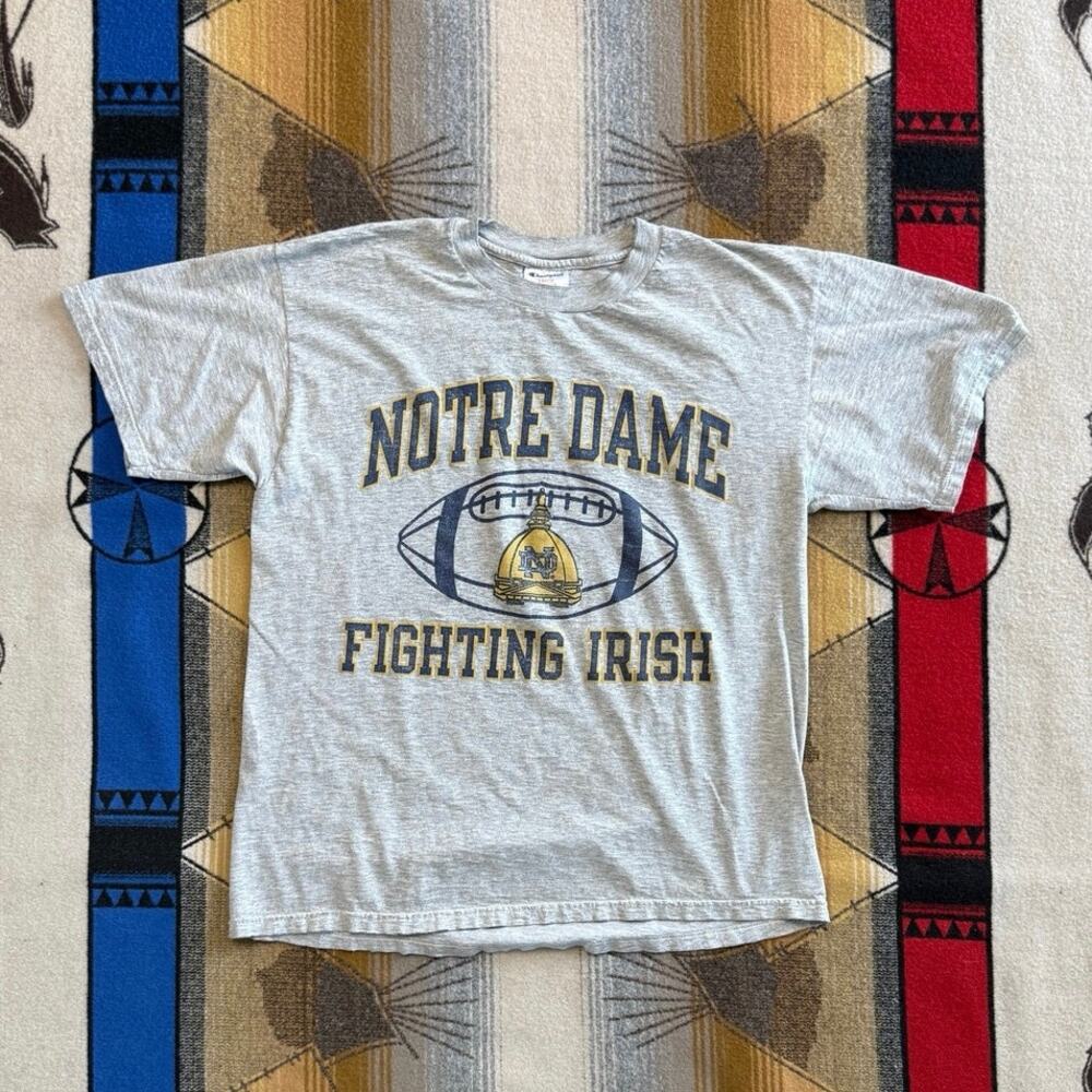 Vintage 90s Men’s Notre Dame Fighting Irish Football Champion T-Shirt Large